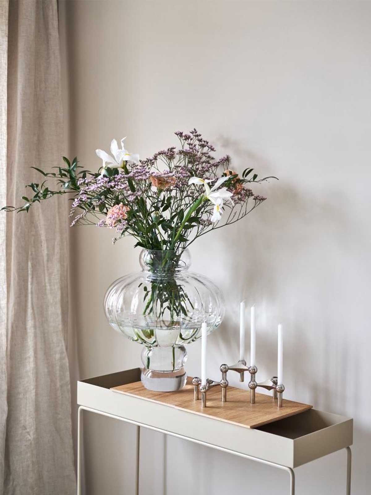 SCULPTURAL GLASS BALLOON VASE