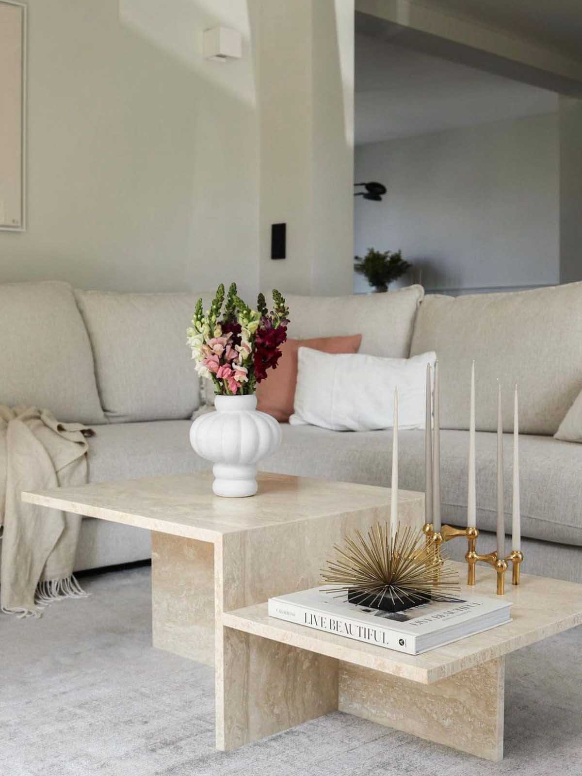 MATTE CERAMIC BALLOON VASE