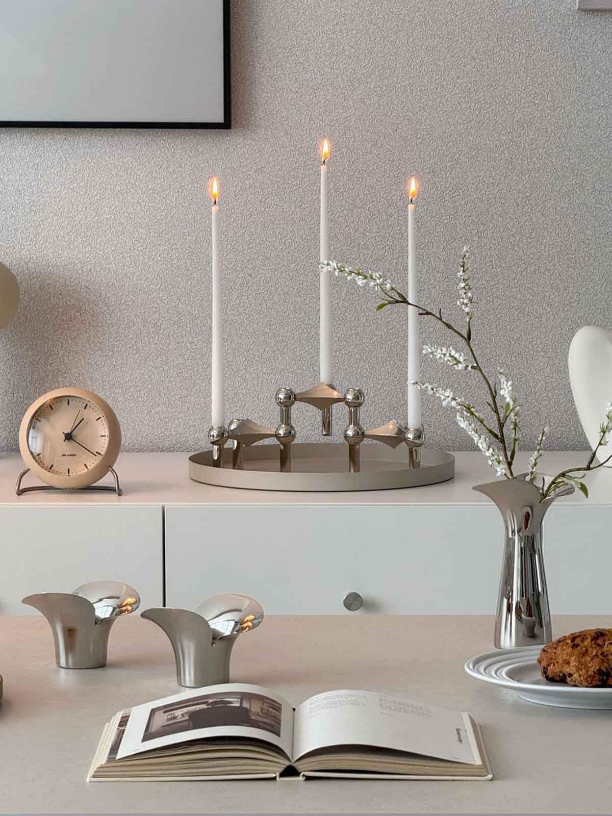 BOTANICAL BLOOM METAL VASE