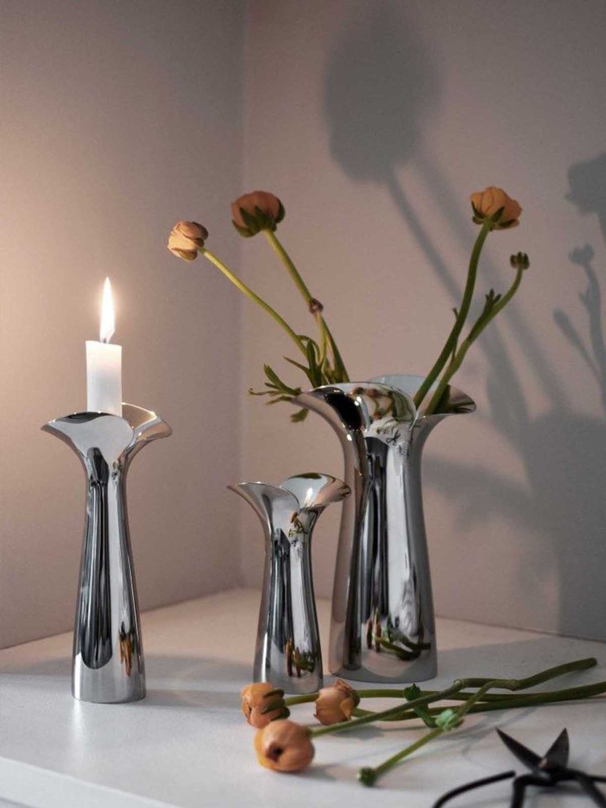 BOTANICAL BLOOM METAL VASE