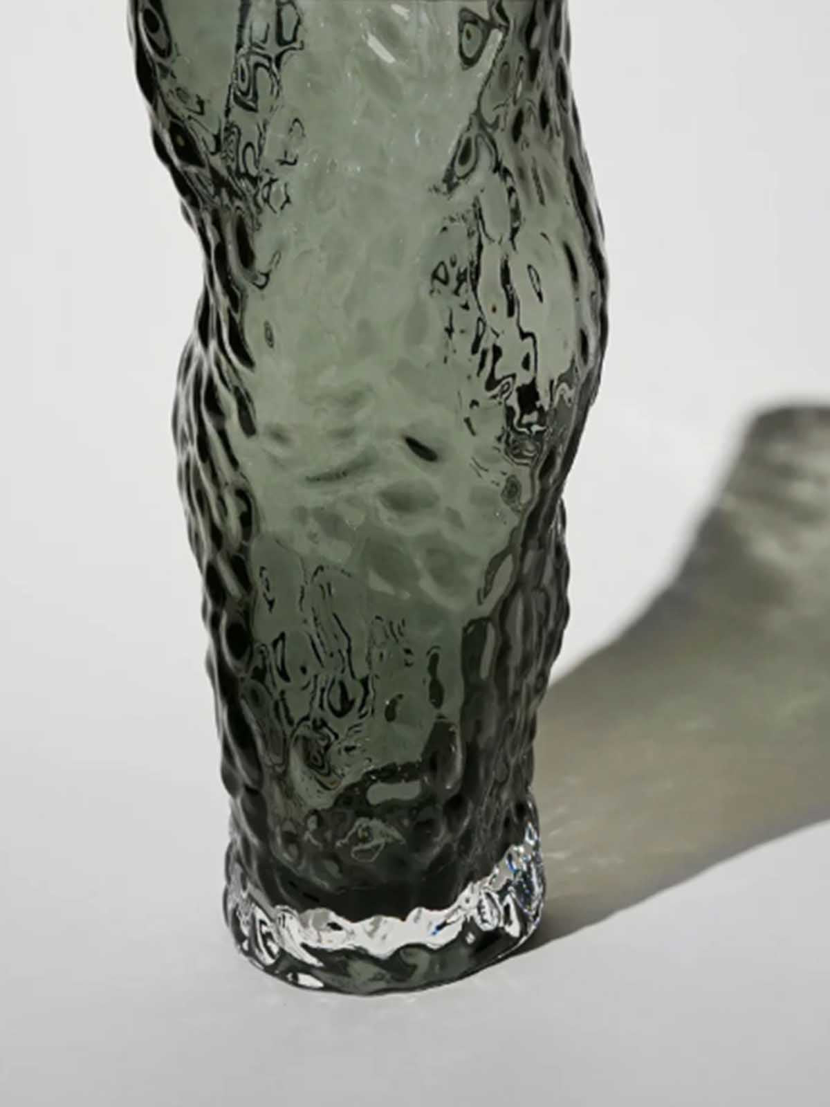 OYSTER SHELL TEXTURED GLASS VASE