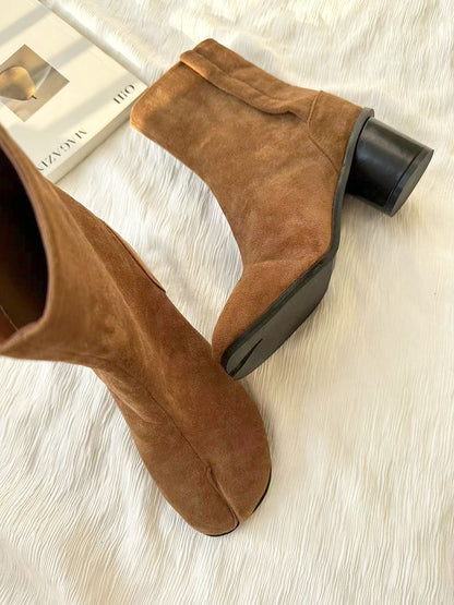 HIGH-HEELED TABI BOOTS