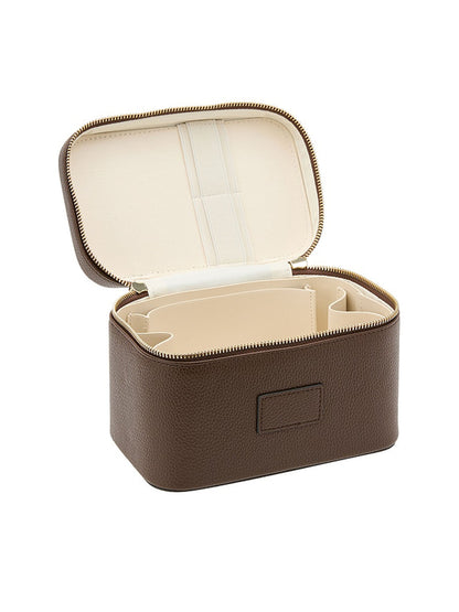 THE ESSENTIAL VANITY CASE