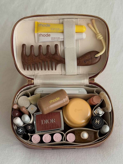 THE ESSENTIAL VANITY CASE