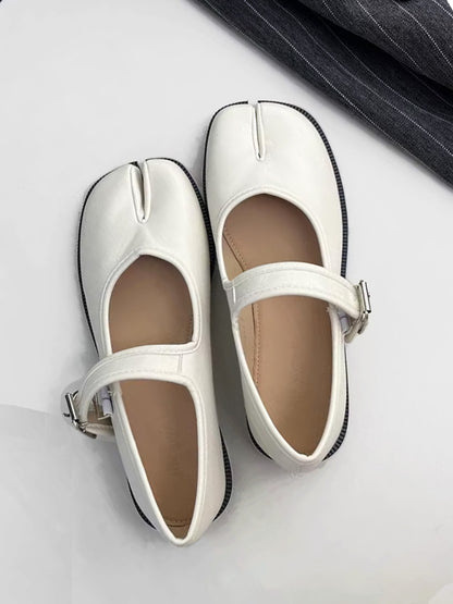 ADJUSTABLE STRAP TABI MARY JANES