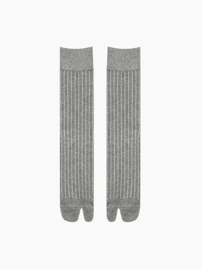 RIBBED TABI CREW SOCKS